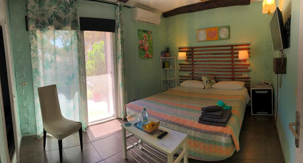 El Nacar Bed & Breakfast contacts
